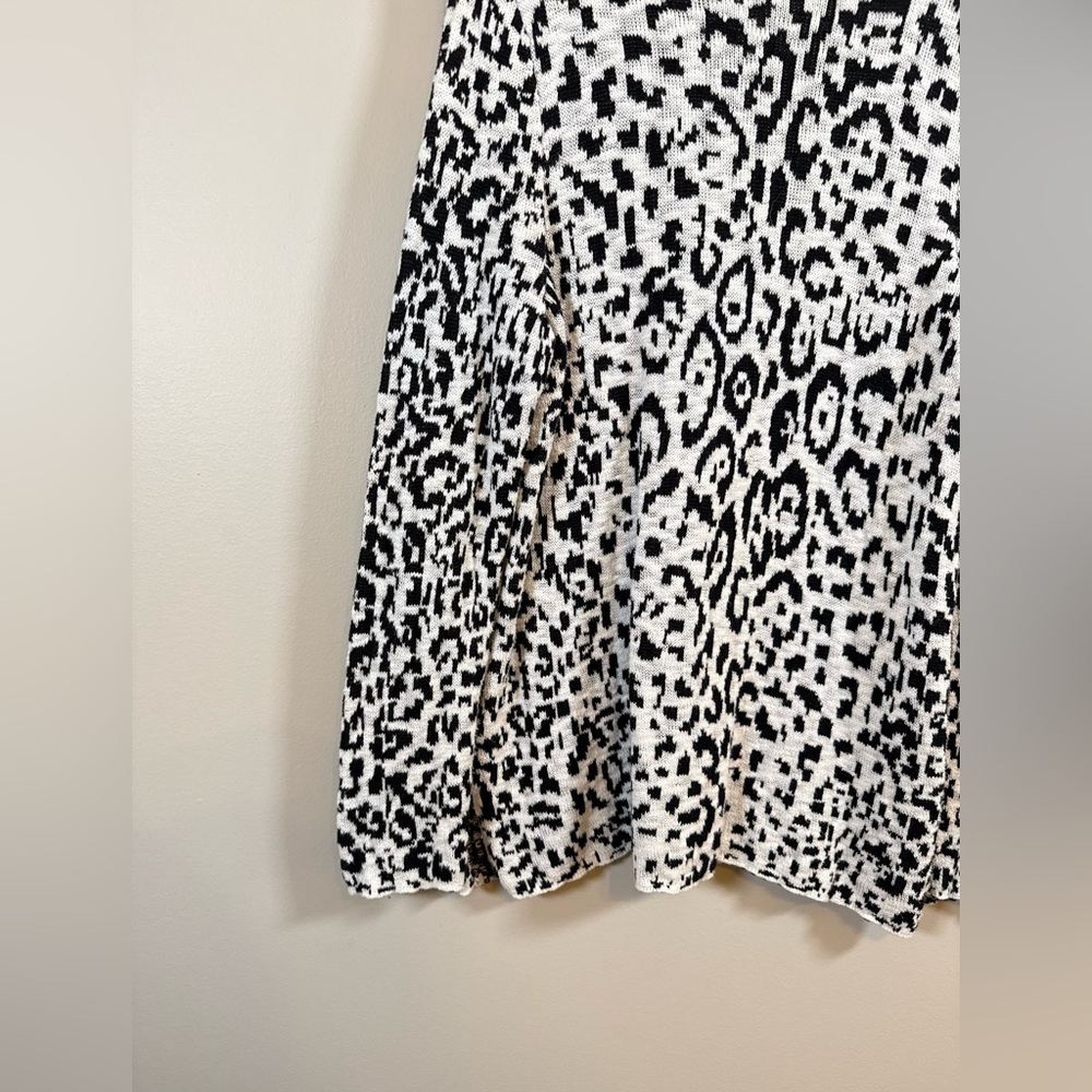 Chico's • Mock Neck Leopard Knit Tunic Sweater‎ Top Sz Lg Cozy Cotton - Picture 3 of 10